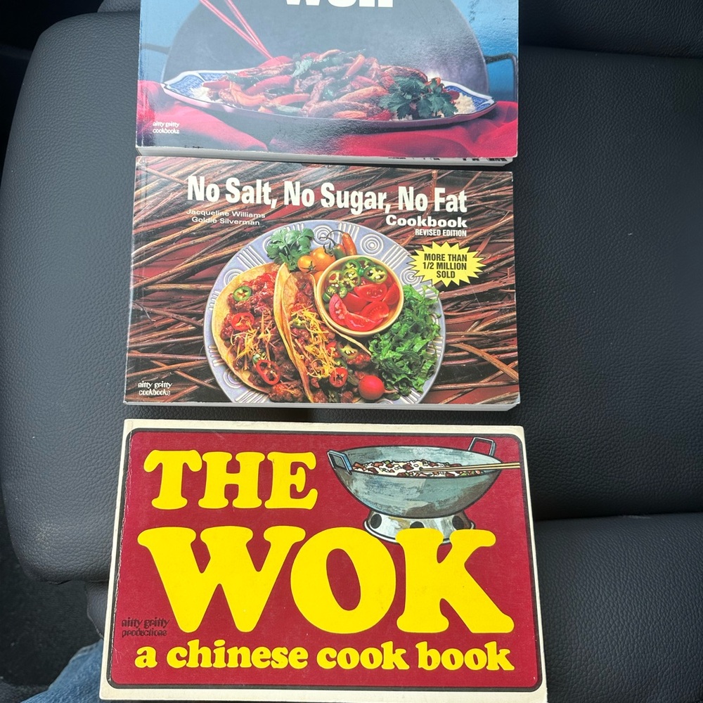 The Wok - Red Chinese Cook Books (3) Gary Lee